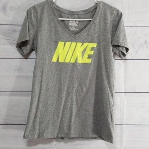 Nike Tops - Women's nike top Nike Tops - Women's nike top